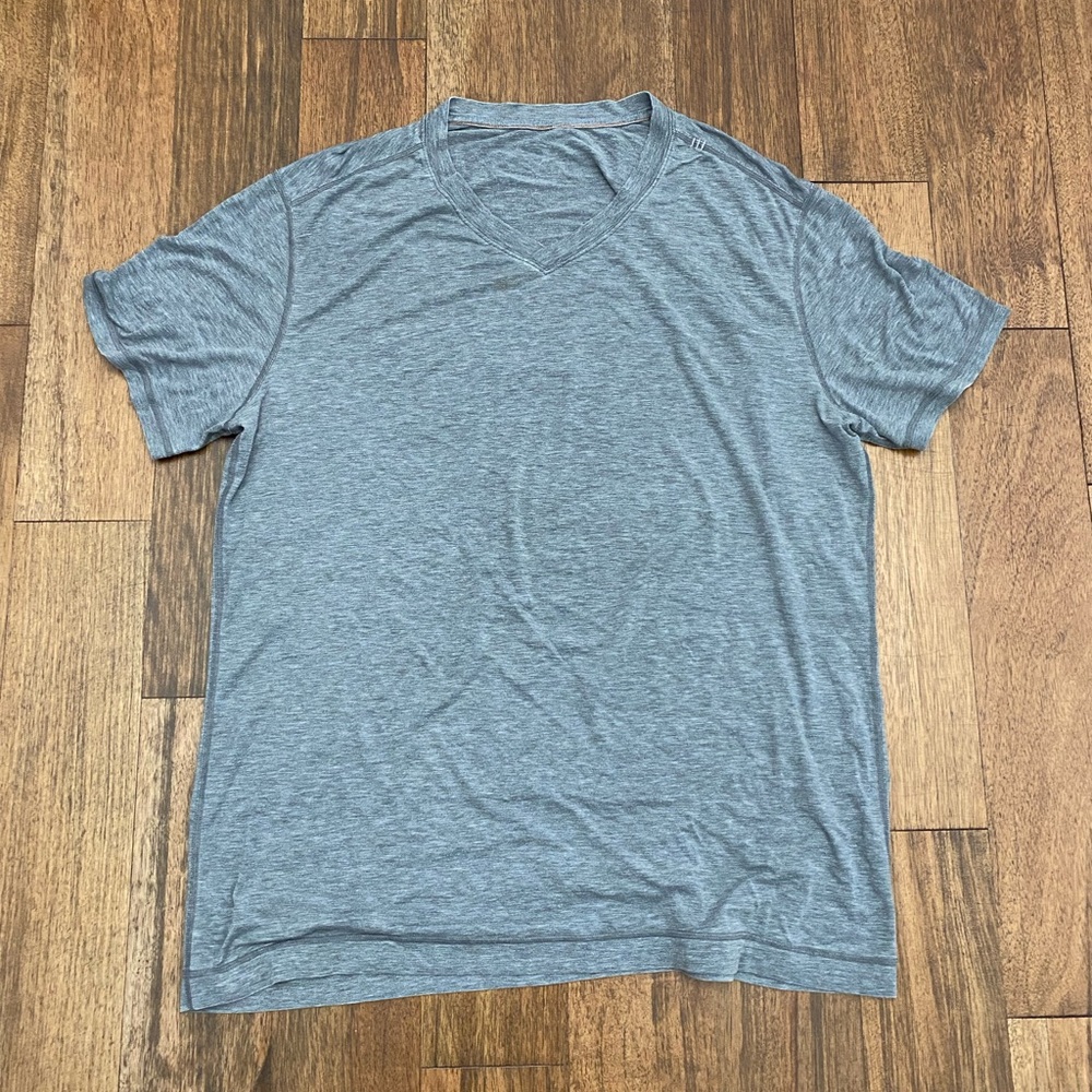 Lululemon Heathered Grey Classic V-Neck Tee Mens Size XXL